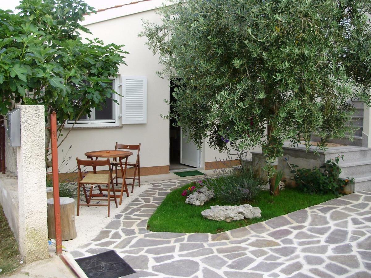 מדולין Leca- Small House מראה חיצוני תמונה